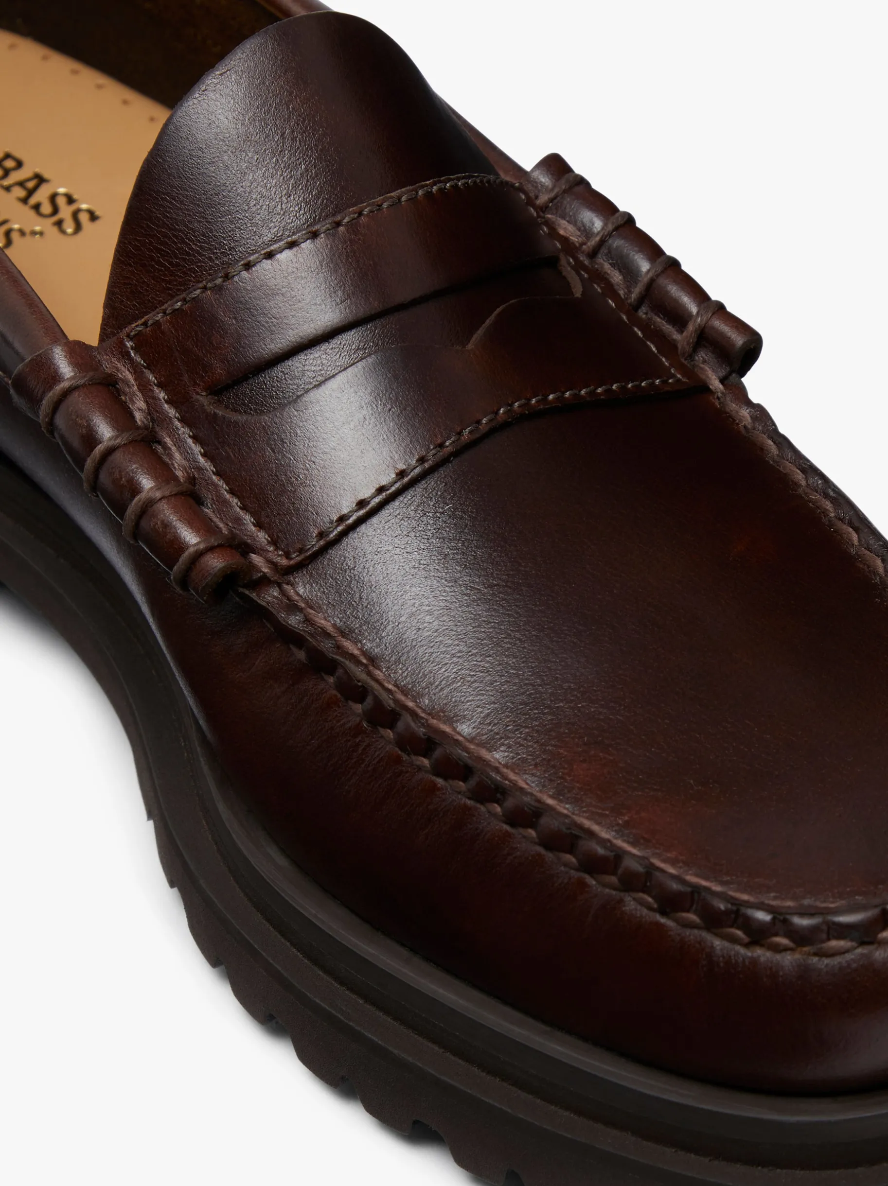 New Weejuns Step-Lug Larson Penny Loafers Chocolate Pull Up Leather Penny Loafers